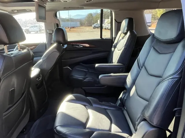 SEMINUEVOS Cadillac Escalade ESV a Estados en autogozo