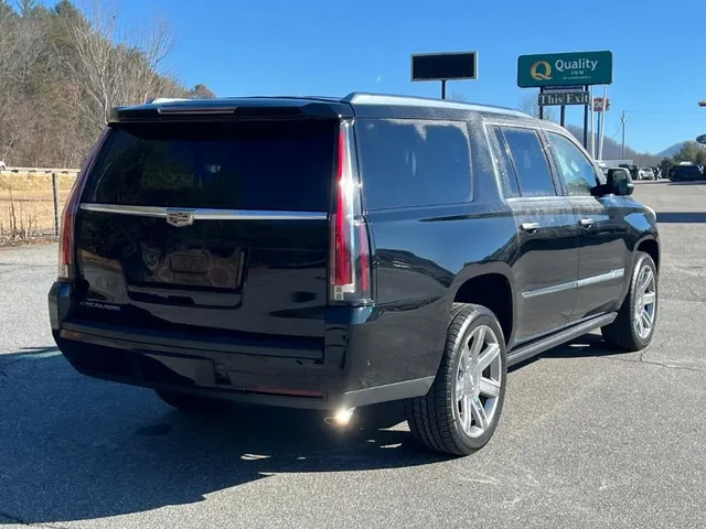 SEMINUEVOS Cadillac Escalade ESV a Estados en autogozo