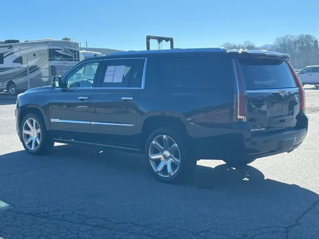 SEMINUEVOS Cadillac Escalade ESV a Estados en autogozo