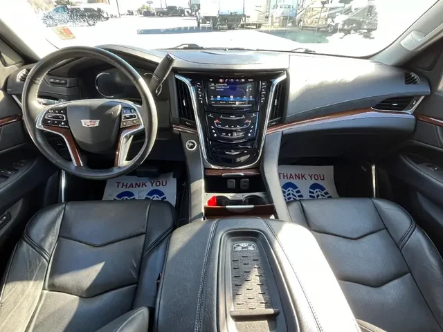 SEMINUEVOS Cadillac Escalade ESV a Estados en autogozo