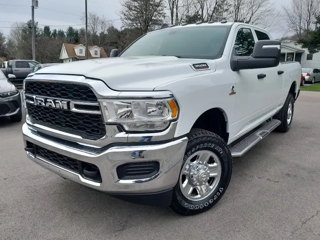 Nuevos RAM 3500 à Estados chez autogozo