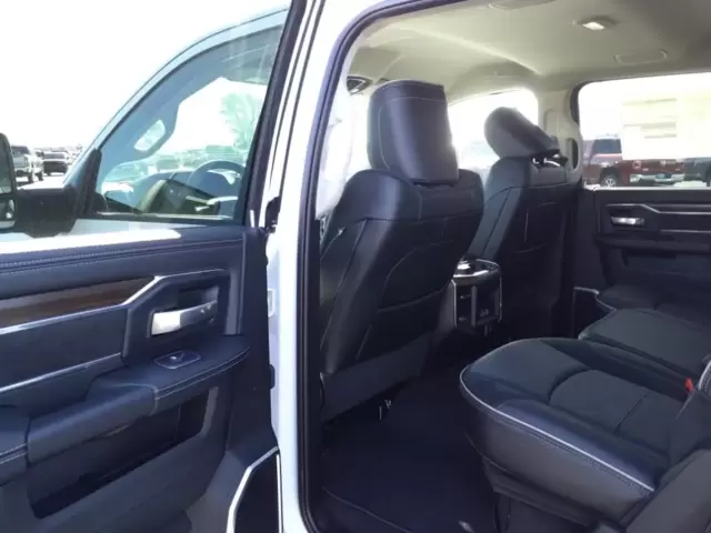 Nuevos RAM 3500 à Estados chez autogozo