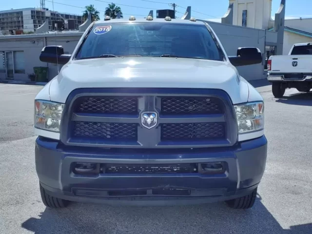 SEMINUEVOS RAM 3500 a Estados en autogozo