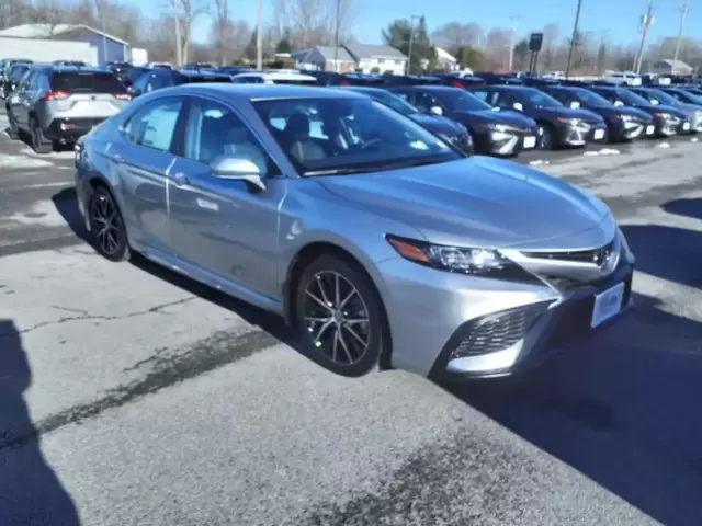 Nuevos TOYOTA CAMRY à Estados chez autogozo