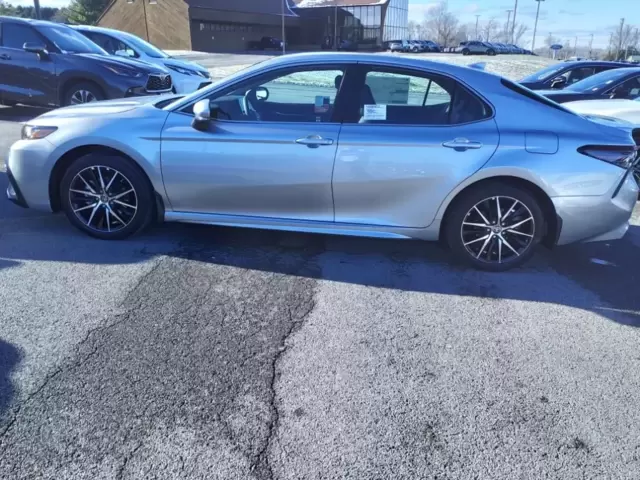 Nuevos TOYOTA CAMRY à Estados chez autogozo