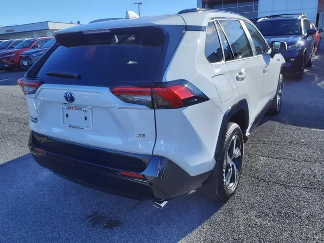 Nuevos TOYOTA RAV4 PRIME à Estados chez autogozo