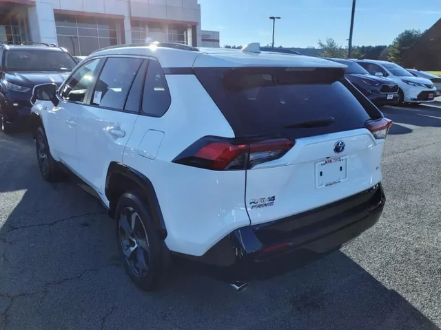 Nuevos TOYOTA RAV4 PRIME à Estados chez autogozo