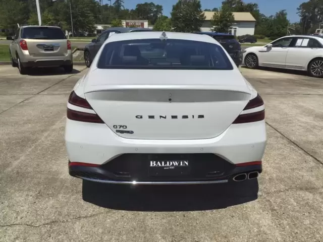 SEMINUEVOS Genesis G70 a Estados en autogozo
