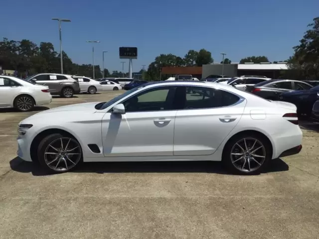 SEMINUEVOS Genesis G70 a Estados en autogozo