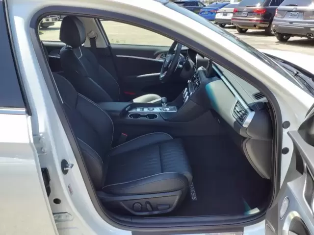 SEMINUEVOS Genesis G70 a Estados en autogozo