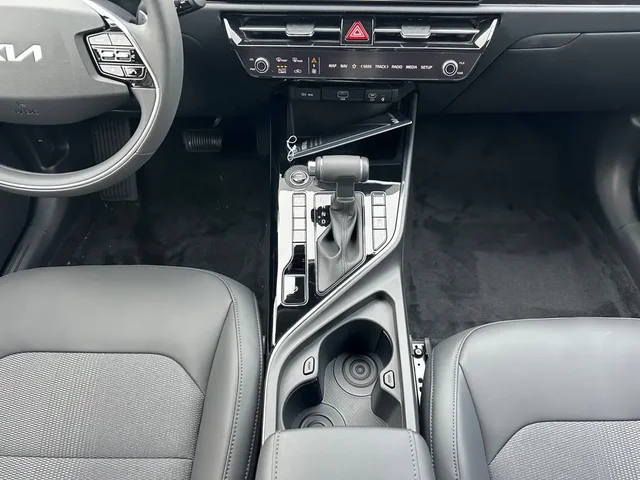 Nuevos KIA NIRO à Estados chez autogozo