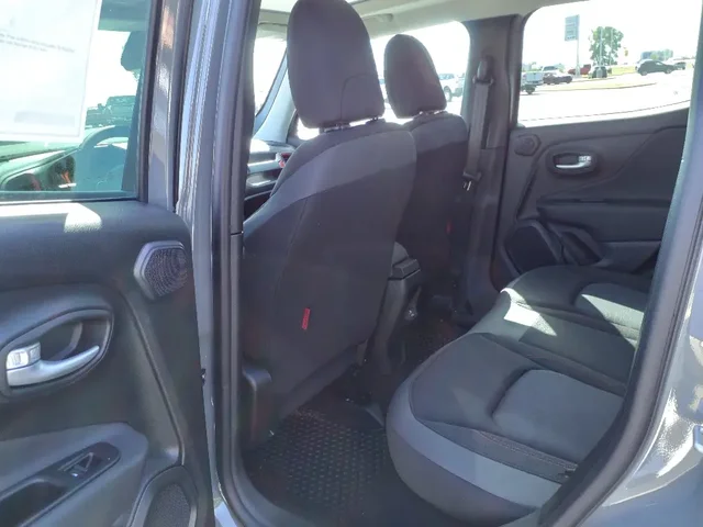 Nuevos JEEP RENEGADE à Estados chez autogozo