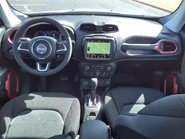 Nuevos JEEP RENEGADE à Estados chez autogozo