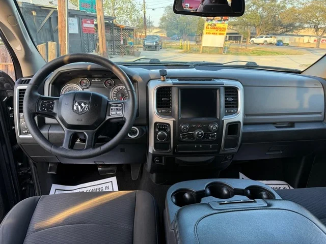 SEMINUEVOS RAM 1500 Classic a Estados en autogozo
