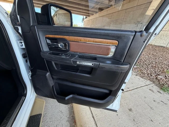 SEMINUEVOS RAM 1500 a Estados en autogozo