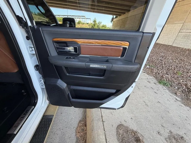 SEMINUEVOS RAM 1500 a Estados en autogozo