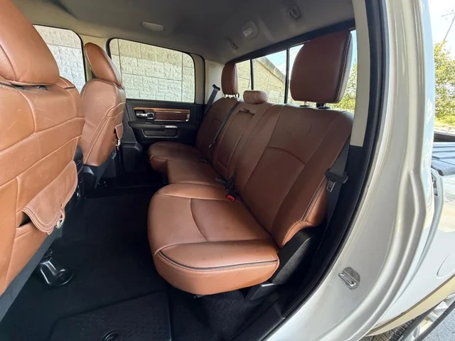 SEMINUEVOS RAM 1500 a Estados en autogozo