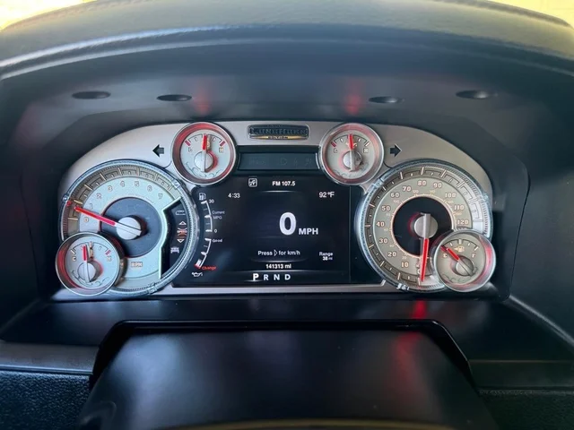 SEMINUEVOS RAM 1500 a Estados en autogozo