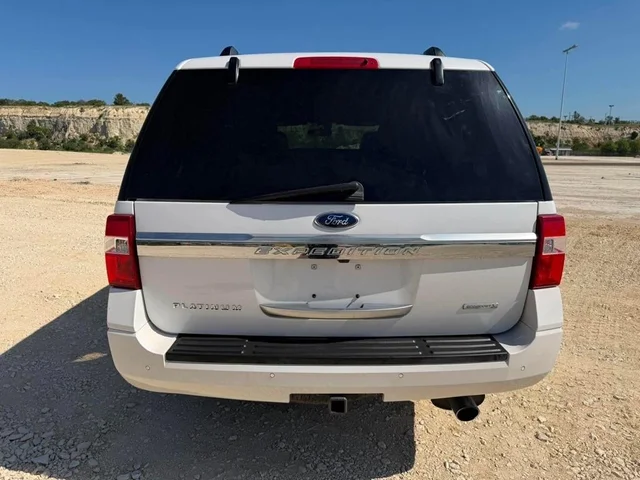 SEMINUEVOS FORD Expedition a Estados en autogozo