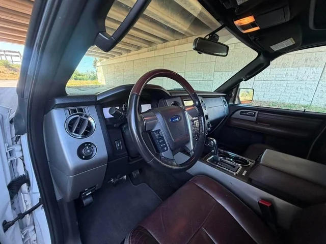 SEMINUEVOS FORD Expedition a Estados en autogozo