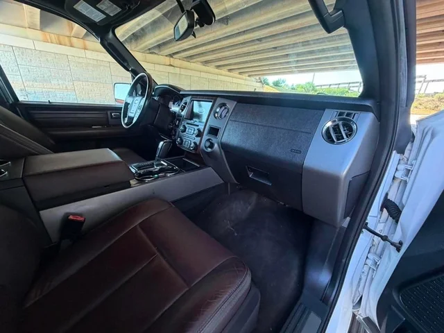 SEMINUEVOS FORD Expedition a Estados en autogozo