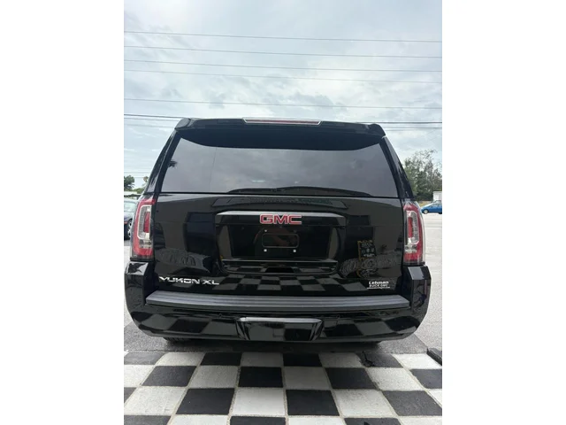SEMINUEVOS GMC Yukon XL a Estados en autogozo