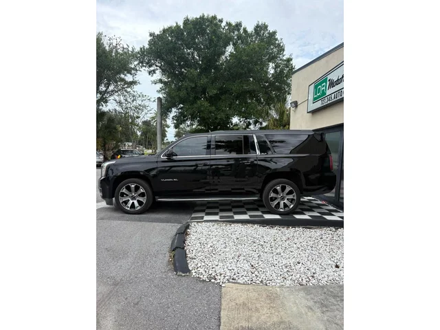 SEMINUEVOS GMC Yukon XL a Estados en autogozo