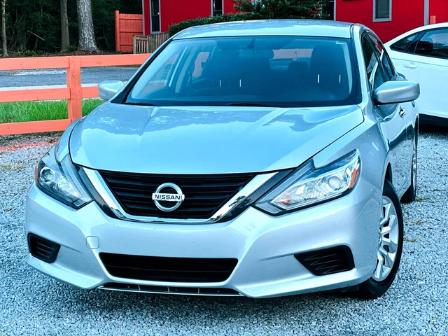 SEMINUEVOS NISSAN Altima a Estados en autogozo