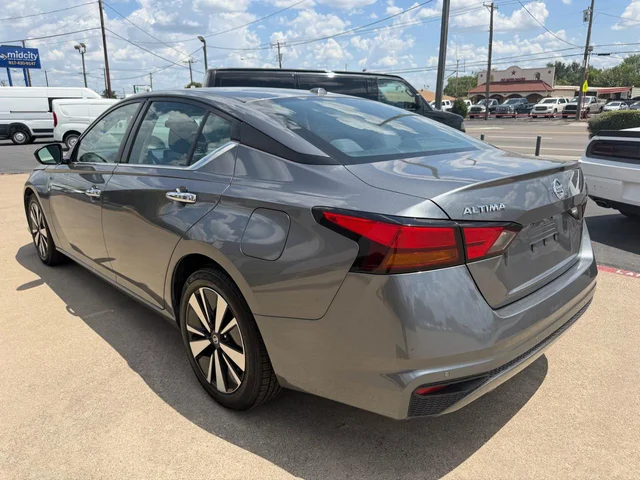SEMINUEVOS NISSAN Altima a Estados en autogozo