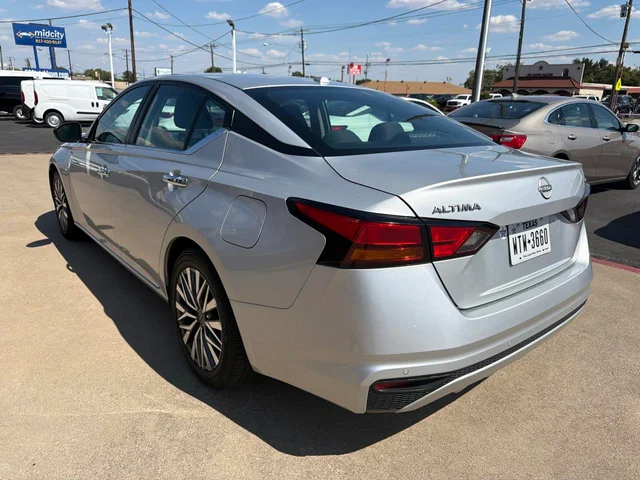 SEMINUEVOS NISSAN Altima a Estados en autogozo