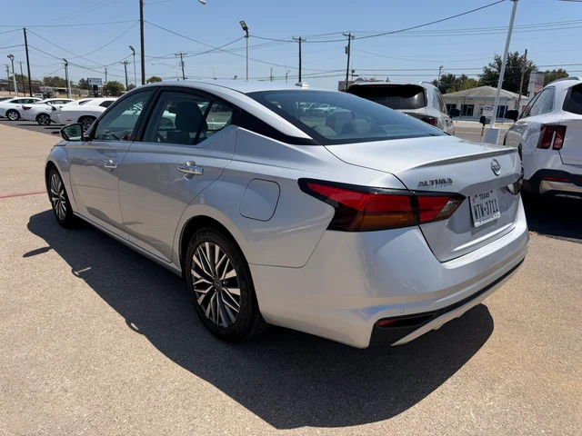 SEMINUEVOS NISSAN Altima a Estados en autogozo