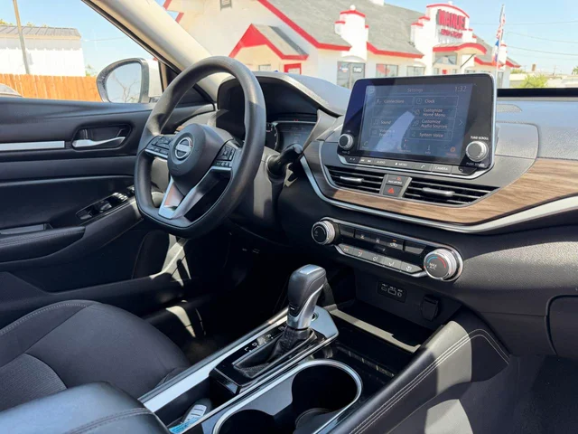 SEMINUEVOS NISSAN Altima a Estados en autogozo