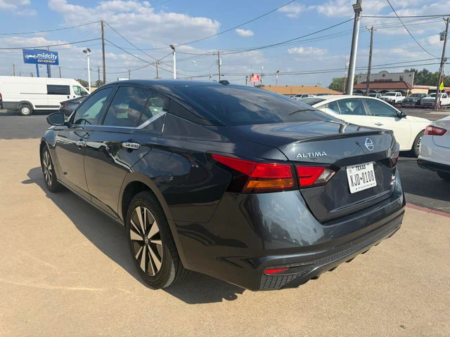 SEMINUEVOS NISSAN Altima a Estados en autogozo