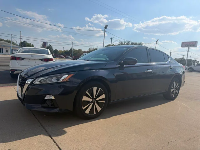 SEMINUEVOS NISSAN Altima a Estados en autogozo
