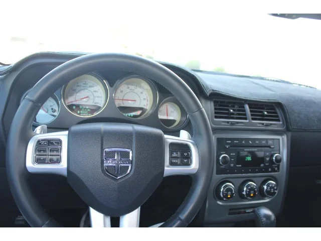 SEMINUEVOS DODGE Challenger a Estados en autogozo