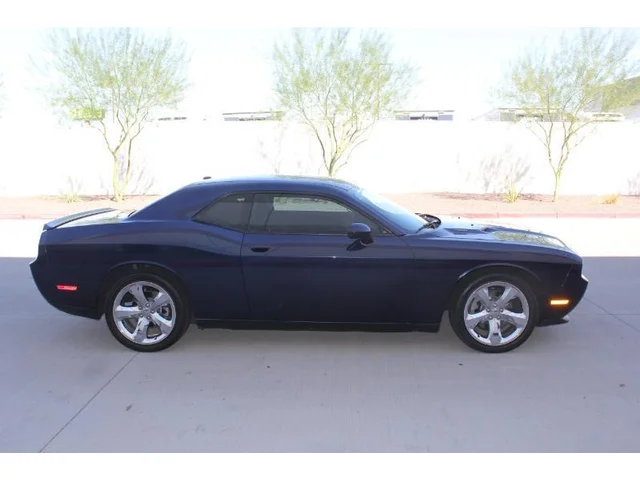 SEMINUEVOS DODGE Challenger a Estados en autogozo