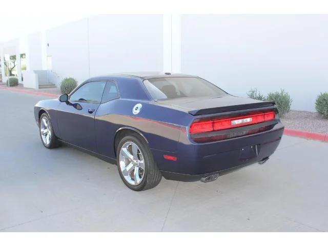 SEMINUEVOS DODGE Challenger a Estados en autogozo