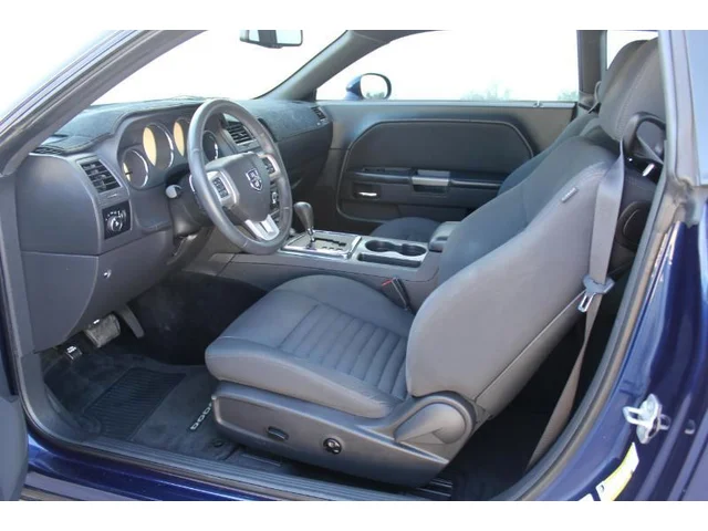 SEMINUEVOS DODGE Challenger a Estados en autogozo