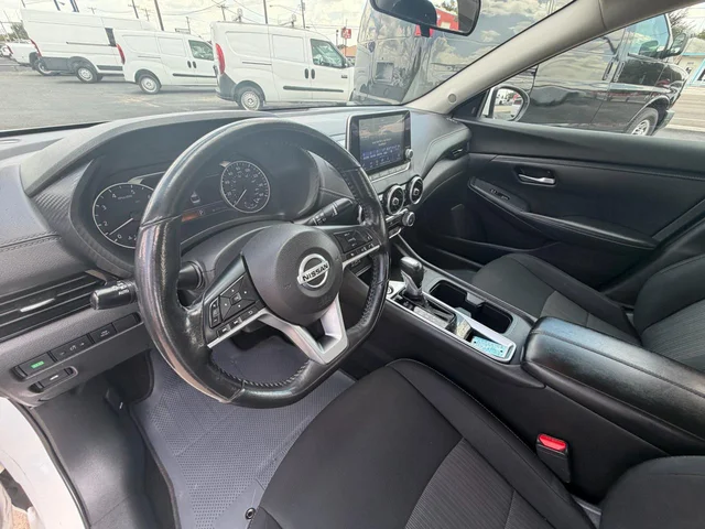 SEMINUEVOS NISSAN Sentra a Estados en autogozo