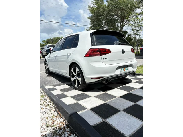SEMINUEVOS VOLKSWAGEN GTI a Estados en autogozo