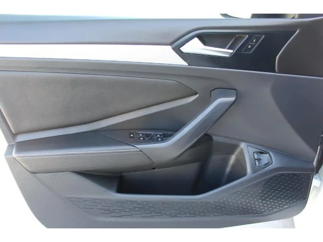 SEMINUEVOS VOLKSWAGEN Jetta a Estados en autogozo