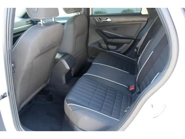 SEMINUEVOS VOLKSWAGEN Jetta a Estados en autogozo