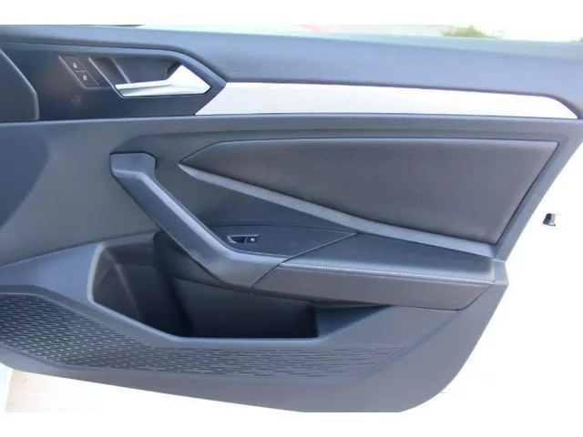 SEMINUEVOS VOLKSWAGEN Jetta a Estados en autogozo