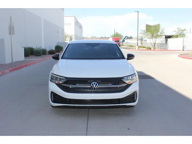 SEMINUEVOS VOLKSWAGEN Jetta a Estados en autogozo