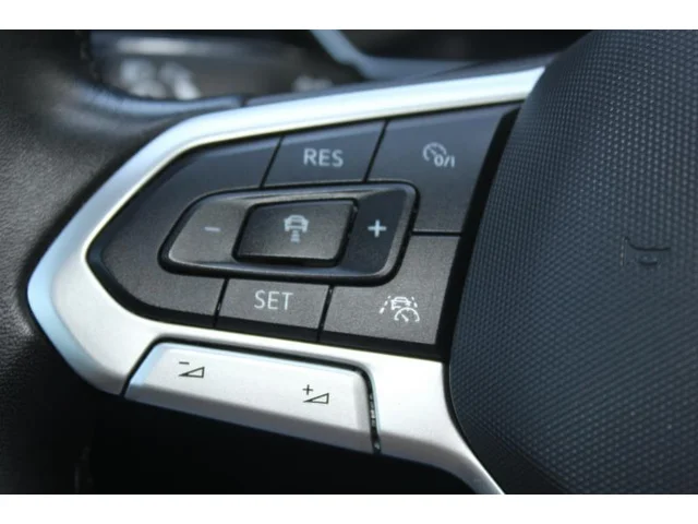SEMINUEVOS VOLKSWAGEN Jetta a Estados en autogozo