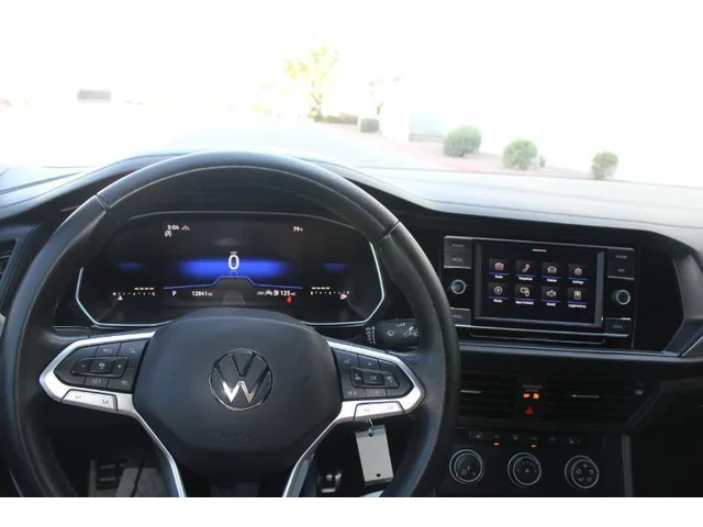 SEMINUEVOS VOLKSWAGEN Jetta a Estados en autogozo