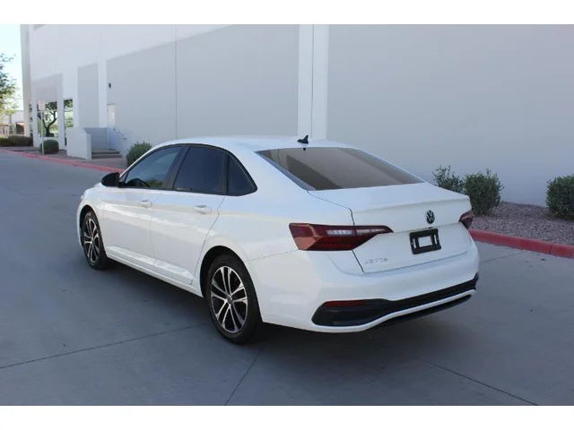 SEMINUEVOS VOLKSWAGEN Jetta a Estados en autogozo