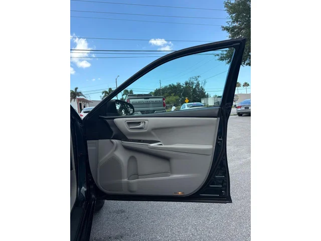 SEMINUEVOS TOYOTA Camry a Estados en autogozo