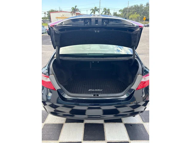 SEMINUEVOS TOYOTA Camry a Estados en autogozo