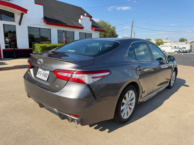 SEMINUEVOS TOYOTA Camry a Estados en autogozo